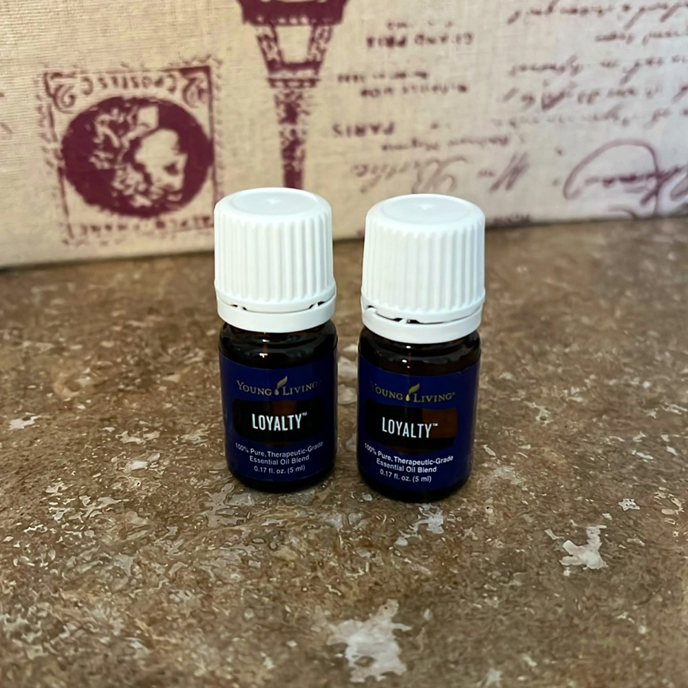 Young Living Loyalty (2) 5ml bottles brand new never opened FREE gift w/purchase